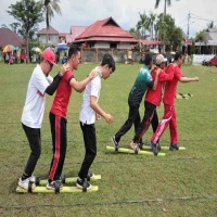 10 Ide Lomba 17 Agustus untuk Dewasa yang Seru dan Menghibur
