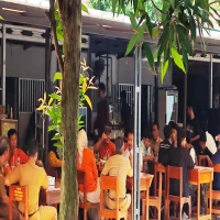 Bupati Bernostalgia di Kantin Sekolah, Hadiri HUT ke-63 SMAN 1 Subang