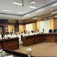 Mobil Dinas  Tak Pernah Tampak, Pimpinan DPRD Purwakarta Disorot