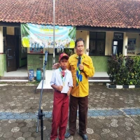 Juara 3 Renang, Gibran Al Fikri Banggakan SDN Ciheuleut