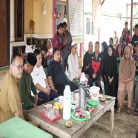Ibu Anggota Paskibraka Subang Tewas Ditabrak Dumtruk, Bupati Langsung Takziah dan Soroti Pelanggaran Jam Operasional