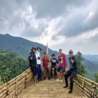 Wisata Purwakarta: Mernepi Dari Hiruk Pikuk Kota di Bukit Rahayu