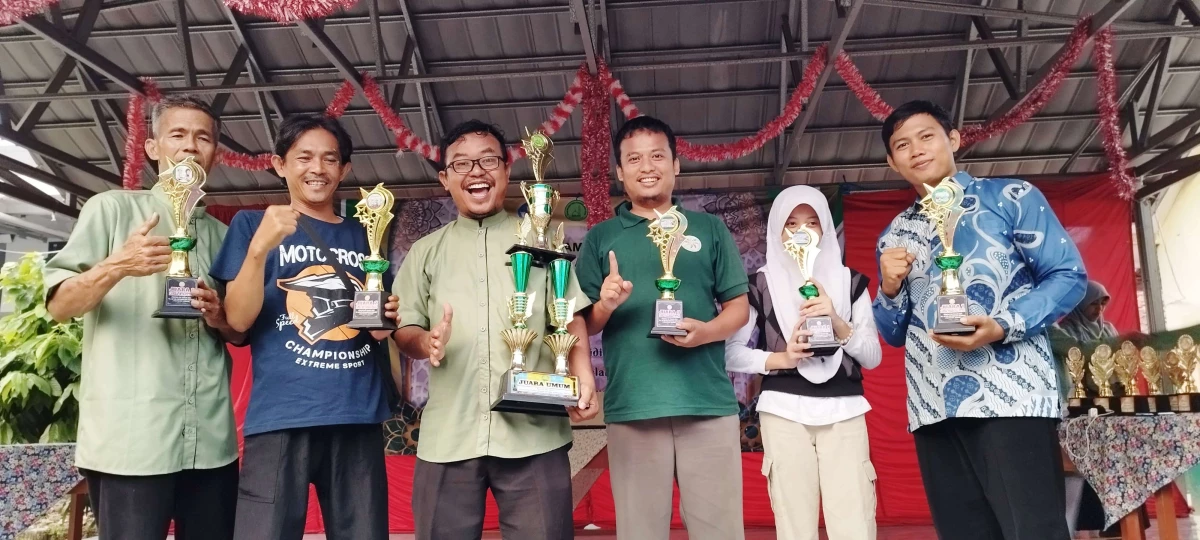 SDIT Miftahul Ulum Juara Umum Lomba PAI