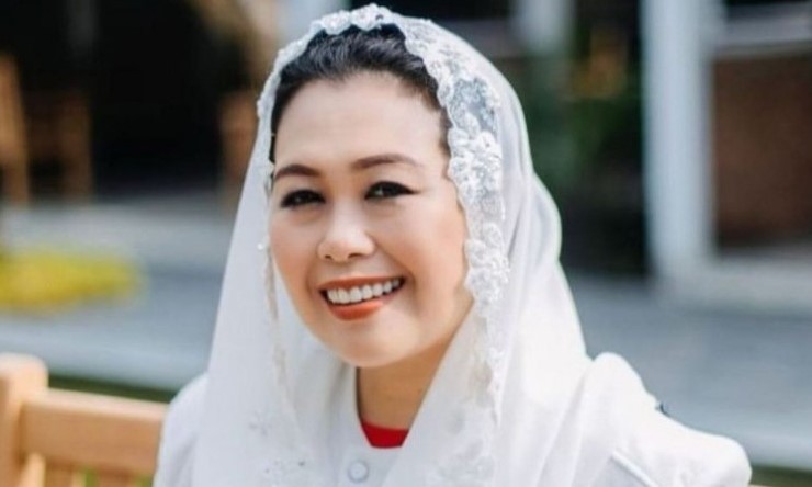 Komentar Yenny Wahid Terhadap Gestur Gibran Dianggap Melecehkan dalam Debat Cawapres