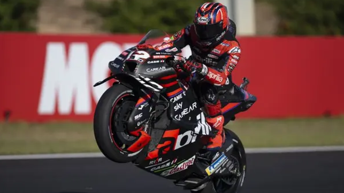 Maverick Vinales jadi yang tercepat di tes MotoGP Valencia Sumber (X/Aprilia Racing)