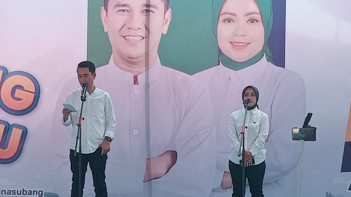 Bakal calon bupati dan wakip bupati Subang, Asep Rochman Dimyati dan Lina Marliana (ASLINA) di Posko Pemenangan, Selasa siang (27/8).