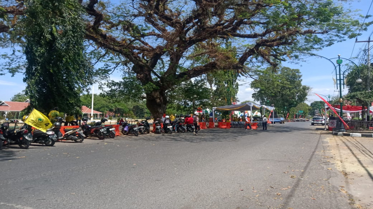 Situasi Terkini, Persiapan Deklarasi Pasangan Reynaldi-Agus Masykur di Jalan Wangsa Gofarana Masjid Agung Subang