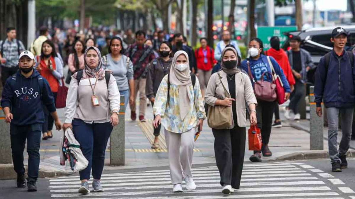 Kelas Menengah Indonesia Keadaan Nanggung yang Bikin Serba Salah