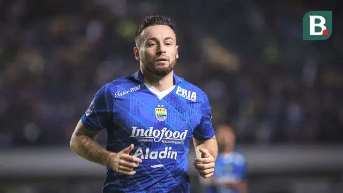 Pemain Persib Bandung, Marc Klok (Bola.com/Bagaskara Lazuardi)