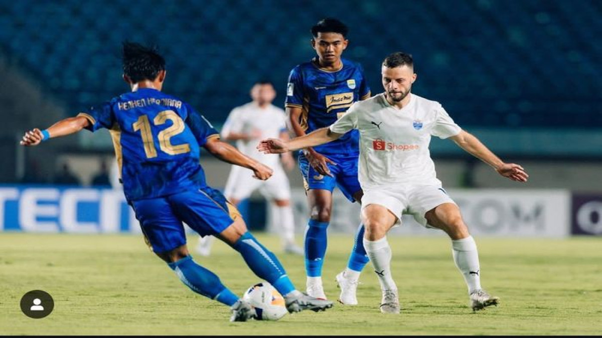 Suasana pertandingan antara Persib vs Lion City Sailors pada matchday ketiga Grup F AFC Champion League Two (ACL 2) 2024-2025 di Stadion Si Jalak Harupat, Bandung, Kamis (24/10/2024). (INSTAGRAM/@LIONCITYSAILORS.FC)