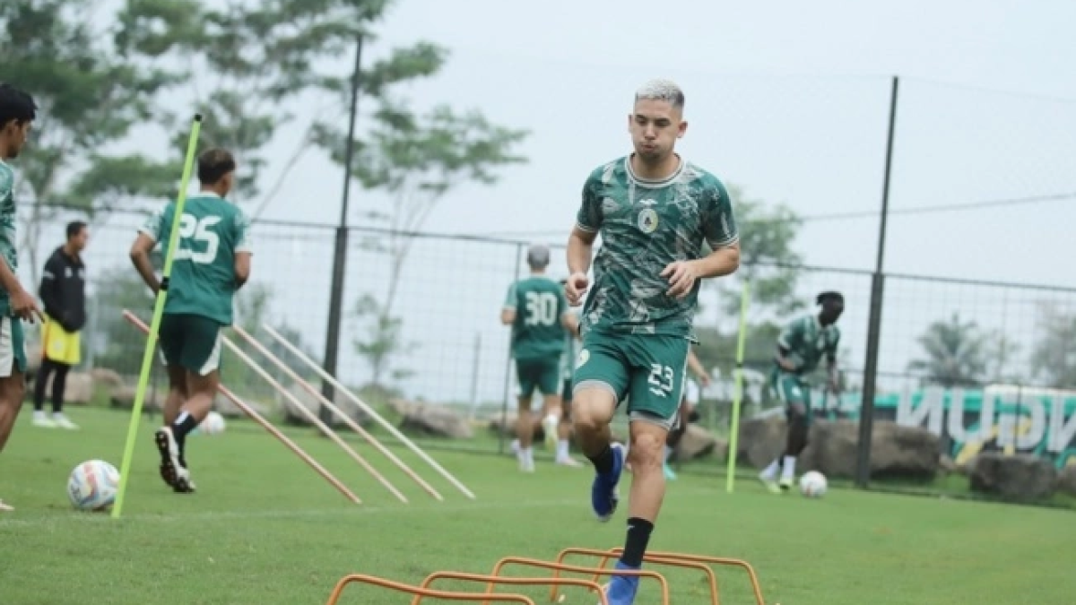 PSS Sleman melakoni sesi latihan di Lapangan Pakembinangun, Sleman. [dok. LIB]