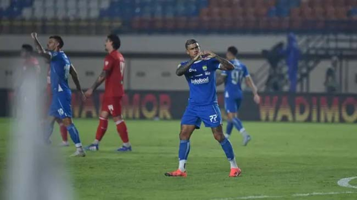 Persib Bandung melawan Semen Padang. (Bola.com/Dok.Persib Bandung)