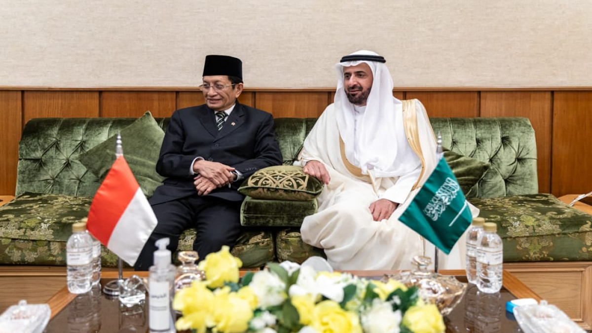 Menag dan Menteri Haji Arab Saudi Bertemu di Masjidil Haram, Bahas Persiapan Haji 2025