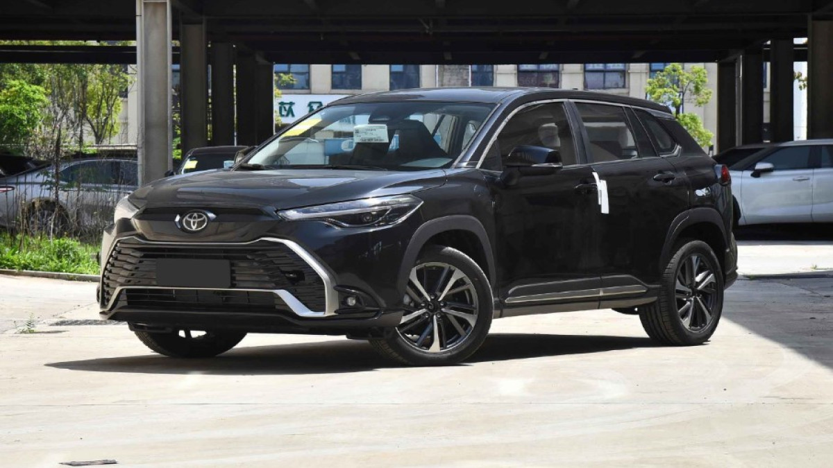 Review Toyota Frontlander: SUV Compact Bergaya Modern dan Fungsional