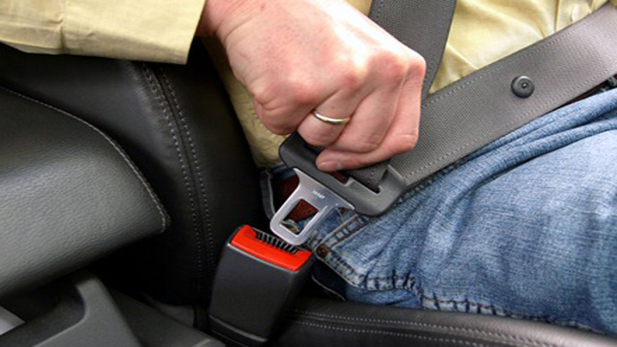 3 Fungsi Tersembunyi Seat Belt yang Harus Kamu Tahu, Bisa Buat Narik Mobil Mogok?