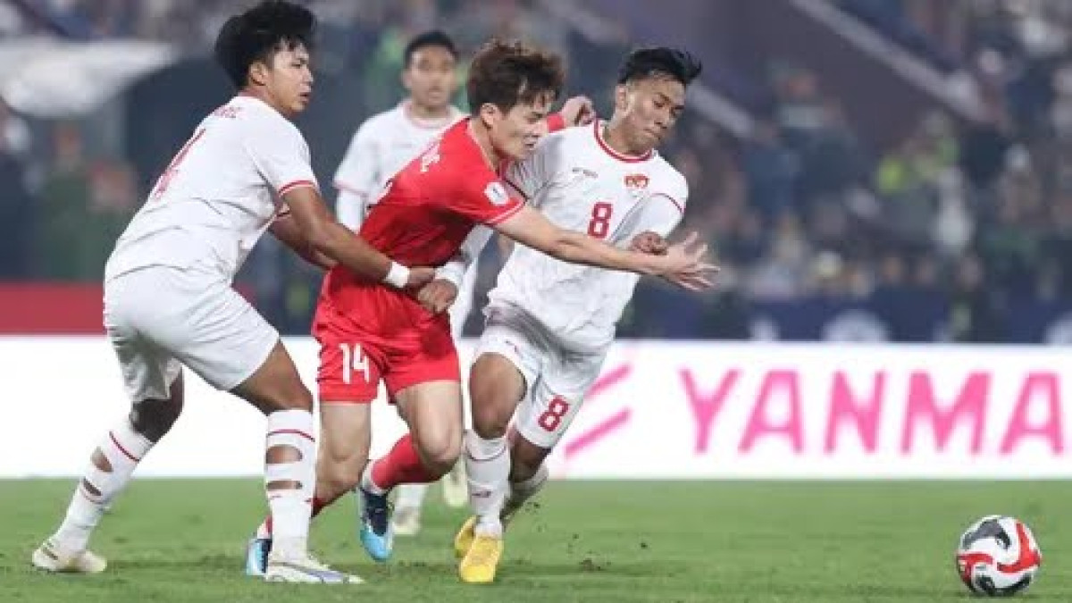 Vietnam vs Timnas di Indonesia pada pertandingan ketiga penyisihan Grup B Piala AFF 2024 di Stadion Viet Tri, Phu Tho, Minggu (15-12-2024). Vietnam menang 1-0. (Bola.com/VFF)