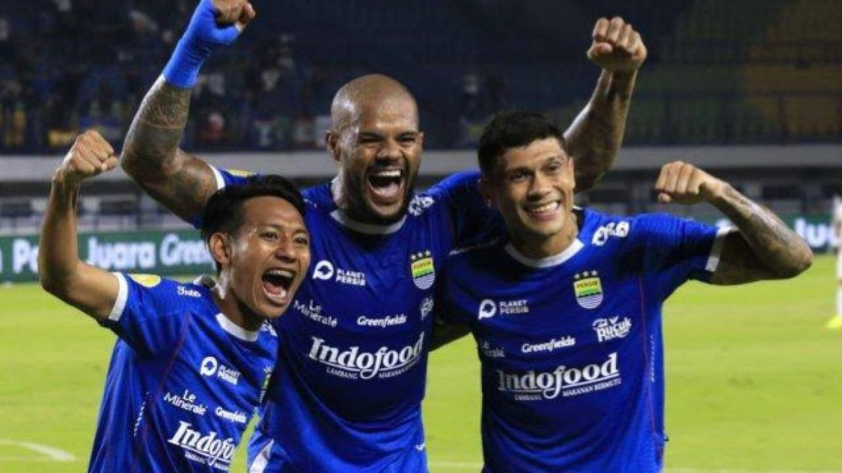 Persib Bandung Raih Kemenangan Penting di GBLA, Taklukkan Persita Tangerang 3-1