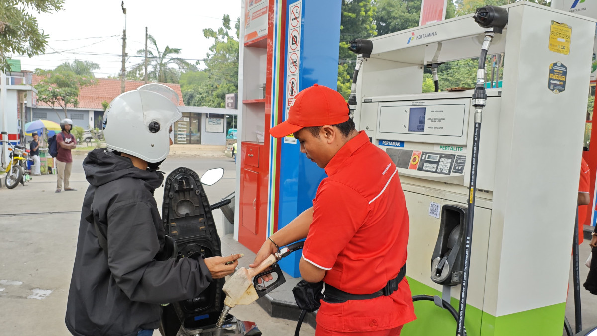 SPBU Ranggawulung di Subang memastikan ketersediaan BBM selama periode libur Nataru dalam kondisi aman.