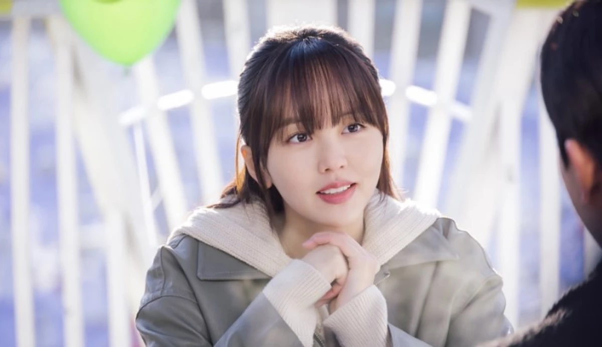 Suka Follow Akun Penggemarnya Hingga Followingnya Ribuan, Kim So Hyun Ungkap Alasannya