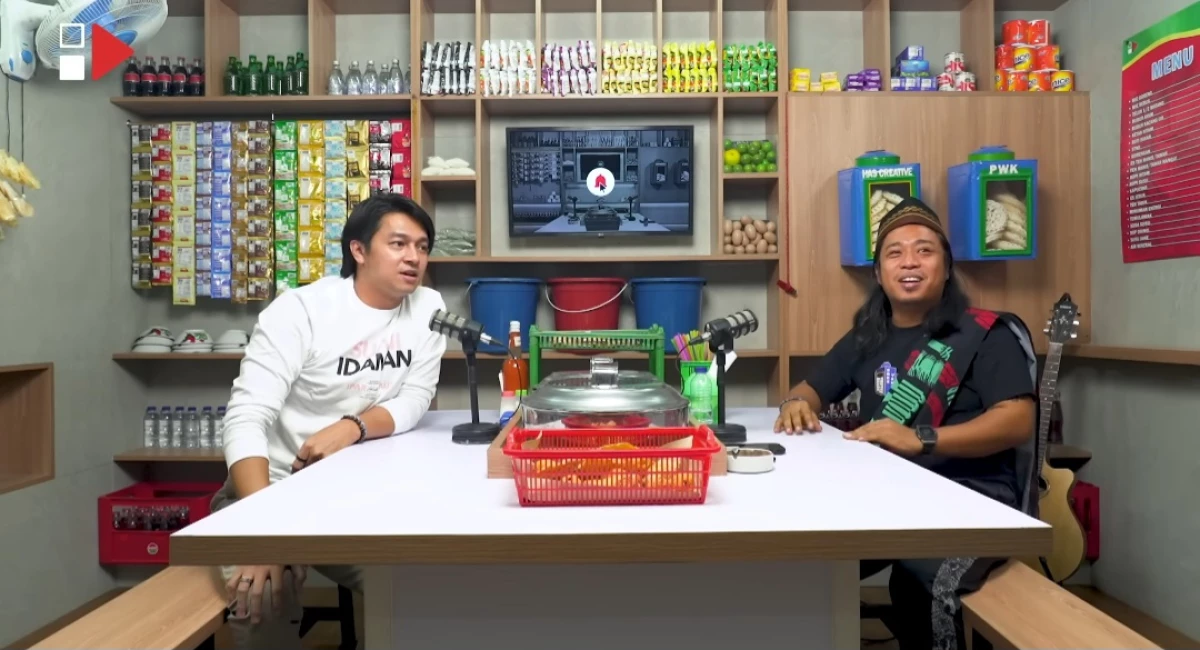 Sumpah Ngakak Keseruan Deva Mahenra di Podcast Warung Kopi (PWK) (Sumber Foto Youtube HAS Creative)