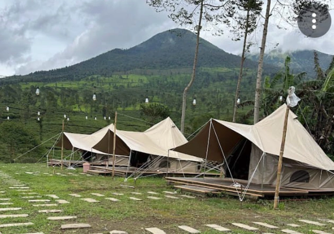 Pesona Sikembang Glamping, Wonosobo dalam Kajian Geografi