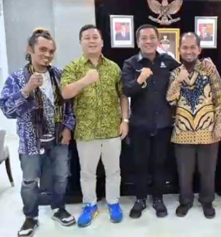 Topeng Banjet dan Tari Ketuk Tilu