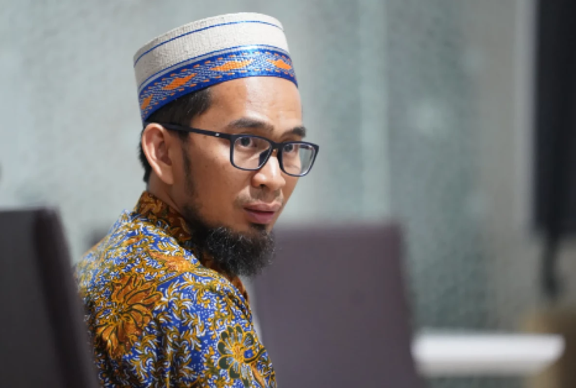 Yang Mau Pergi Haji dan Umrah Wajib Baca Ini Ustadz Adi Hidayat LC MA