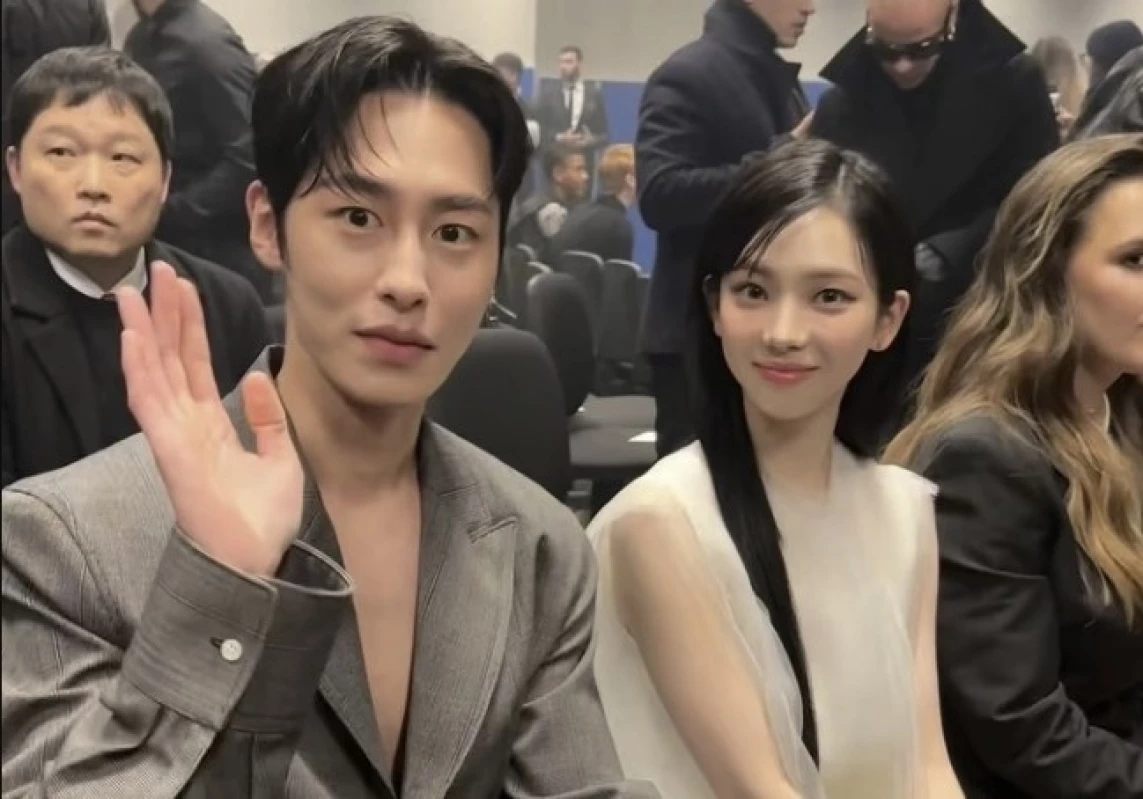 Ajang Milan Fashion Week Disebut Jadi Awal Mula Kedekatan Hubungan Karina aespa dan Lee Jae Wook