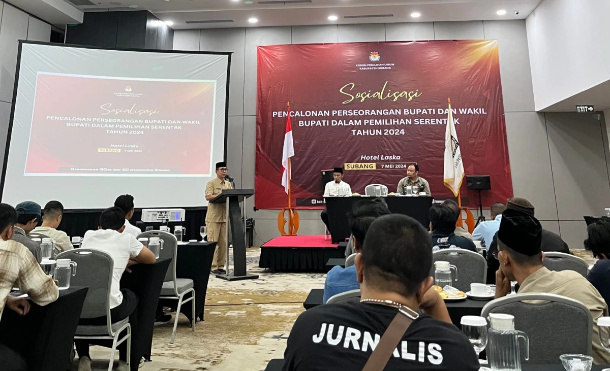 CINDY DESITA PUTRI/PASUNDAN EKSPRES.  KPU Subang sosialisasi Pencalonan Perseorangan Bupati dan Wakil Bupati Dalam Pemilihan Serentak Tahun 2024 bertempat di Laska Hotel, Selasa (7/5).