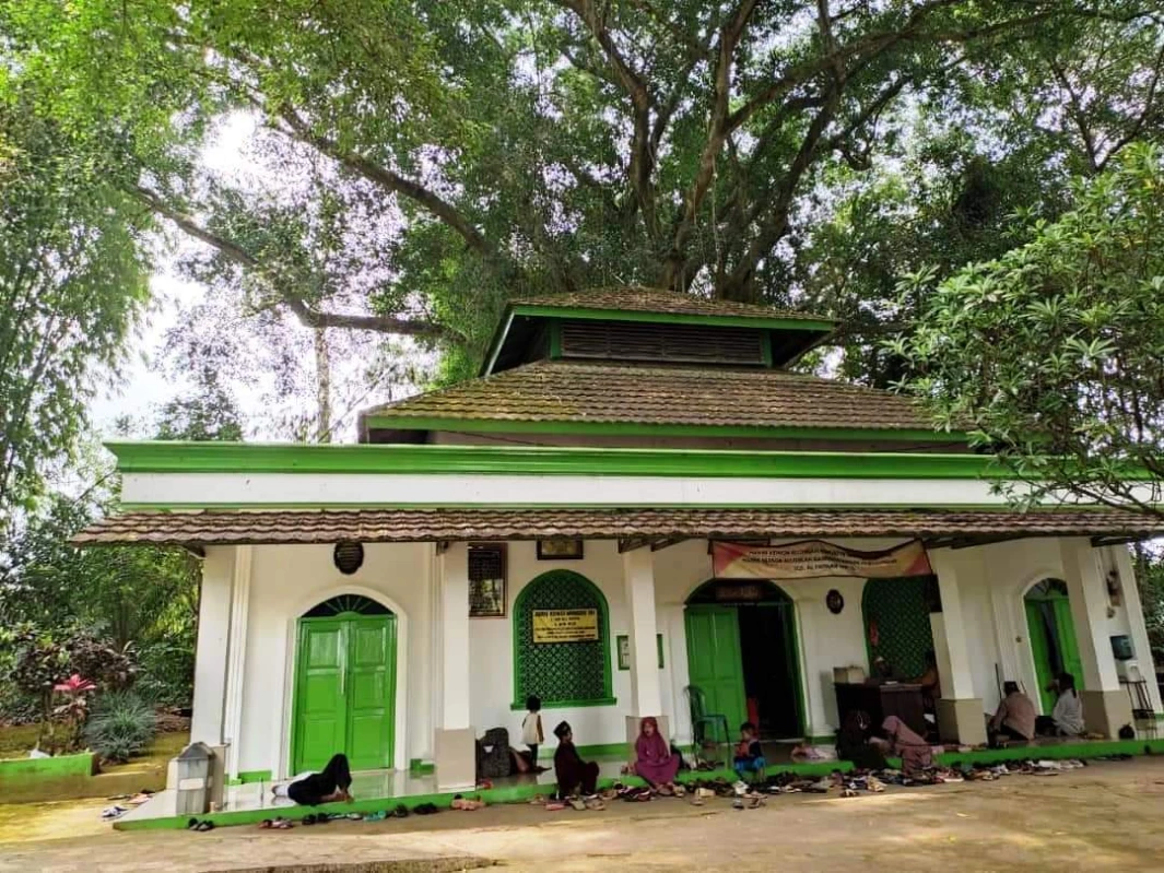 Makam RA Wangsa Goparana