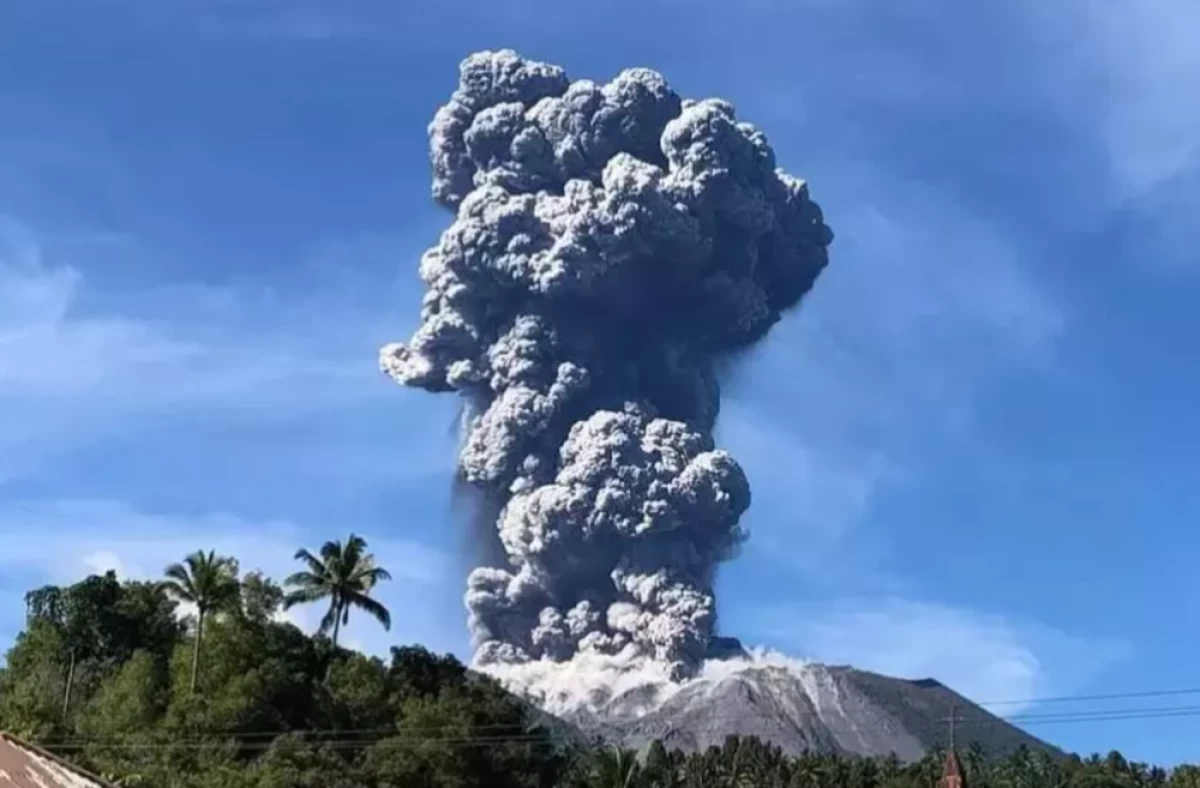 Kenaikan Status Erupsi Gunung Ibu ke Level IV, 263 Warga Mengungsi!