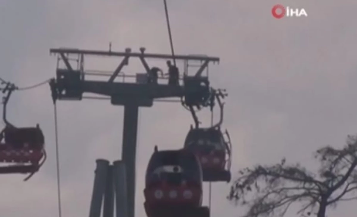 Kereta Gantung di Turki Terjatuh Sebabkan 1 Penumpang Tewas, Ratusan Penumpang Terjebak di Ketinggian