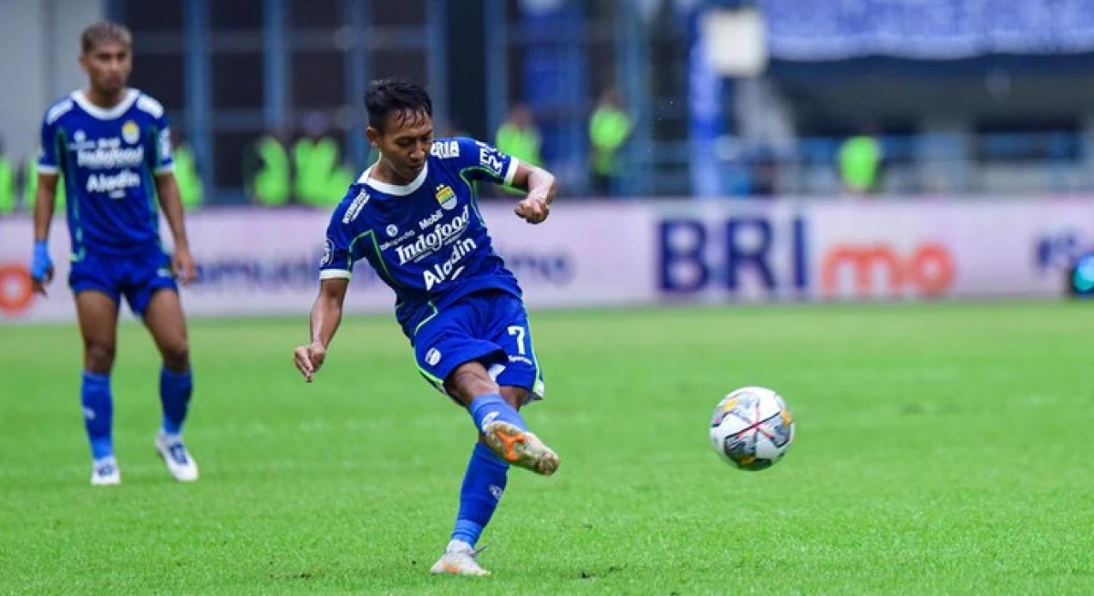 Pemain Persib Bandung Beckham Putra (Foto: persib.co.id)