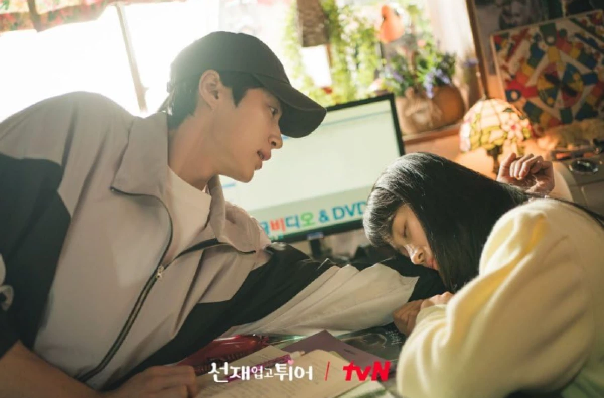 Ini Dia Jadwal Tayang Drakor Lovely Runner yang Diperankan Byeon Woo Seok dan Kim Hye Yoon