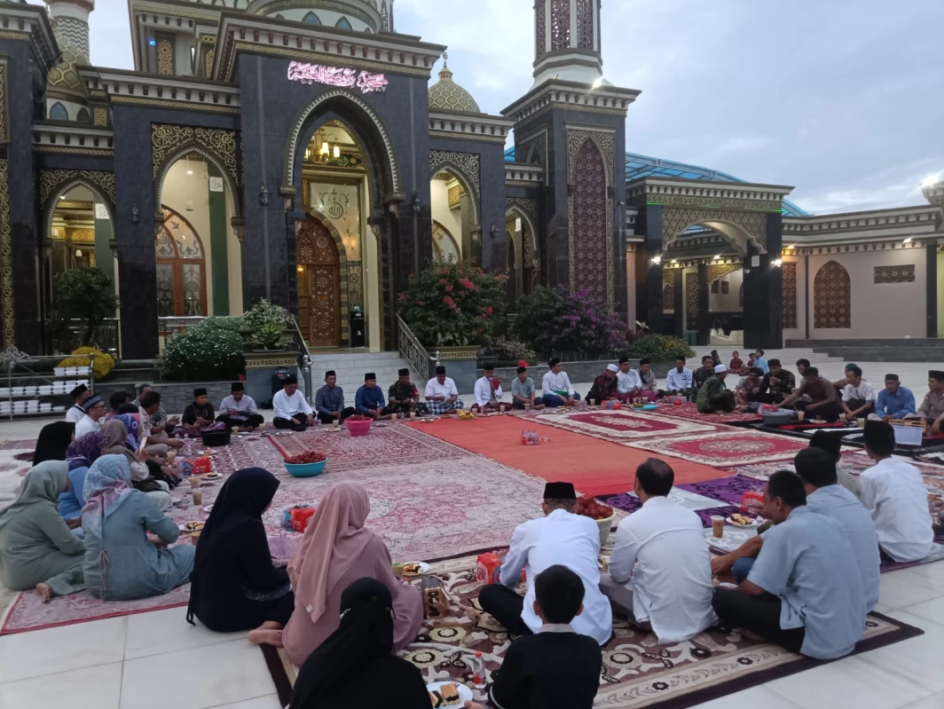 Pemcam Pagaden Gelar Buka Puasa Bersama dan Tarawih Keliling