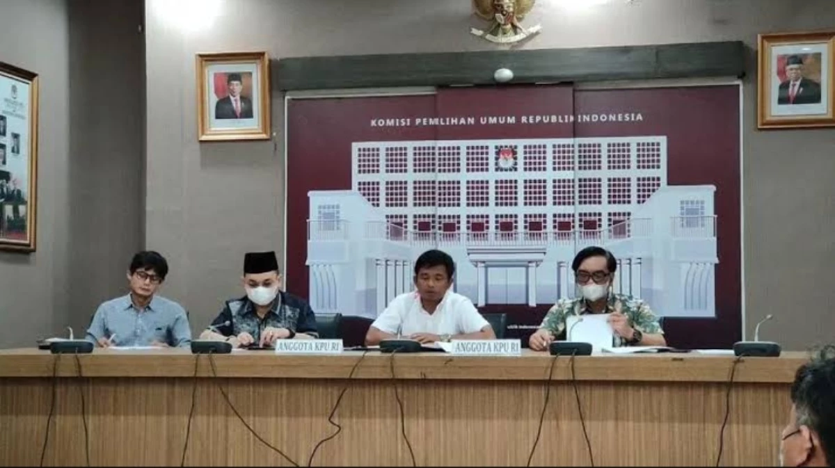 Idham Holik Pimpin Rapat KPU Terkait Harmonisasi Putusan MA