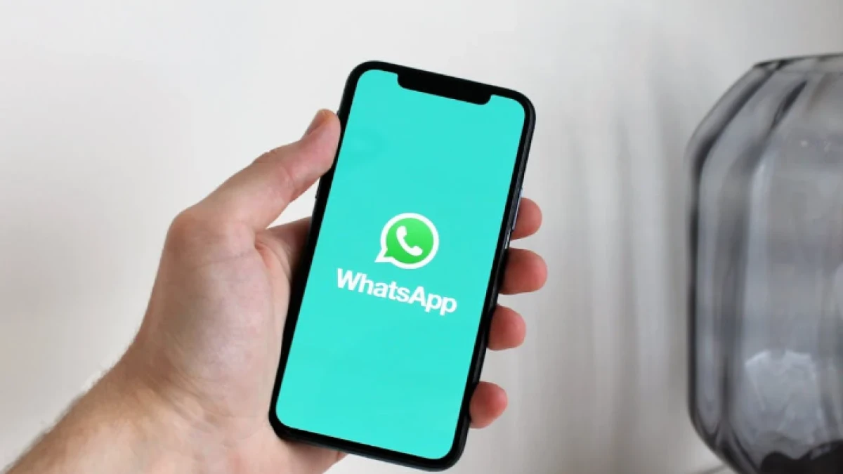 Perangkat Android dan iPhone yang Kehilangan Akses WhatsApp di Tahun 2025