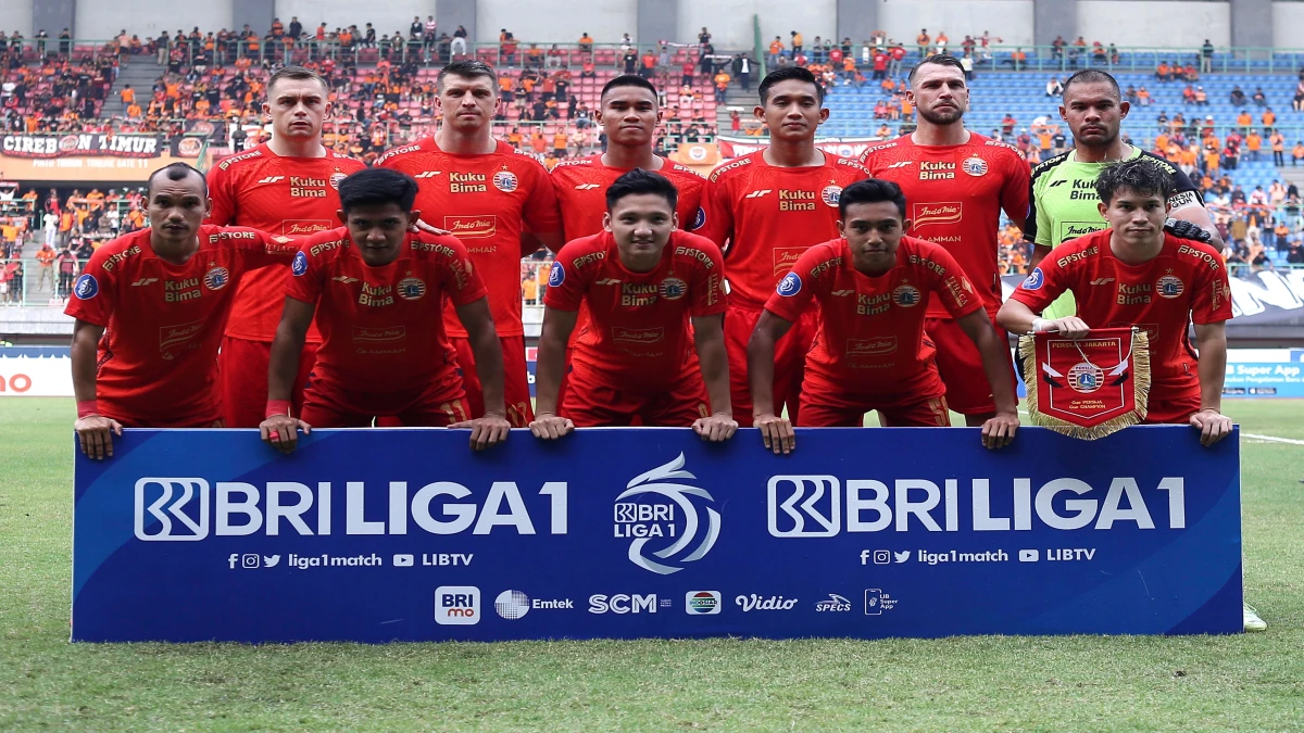 Skuad Persija Jakarta saat melakoni laga melawan Persib Bandung di Stadion Candrabaga Bekasi, Sabtu (2/9/2023). (Foto Media Officer Persija Jakarta/Istimewa)