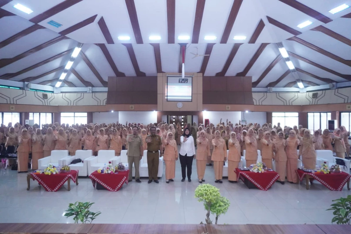 Pertemuan Rutin Bulanan Dharma Wanita Persatuan Kabupaten Subang yang diadakan di Aula H Oman Syahroni, Pemda Subang, pada Senin, 29 Juli 2024.