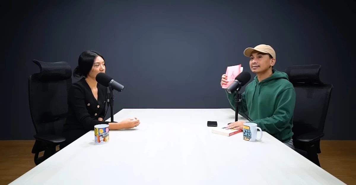 5 Pelajaran Keren dari Podcast Raditya Dika dan Anisa Azizah yang Wajib Kamu Tahu! (Sumber Foto Youtube Raditya Dika)