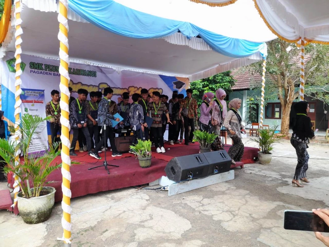 SMK Plus Mekarwangi