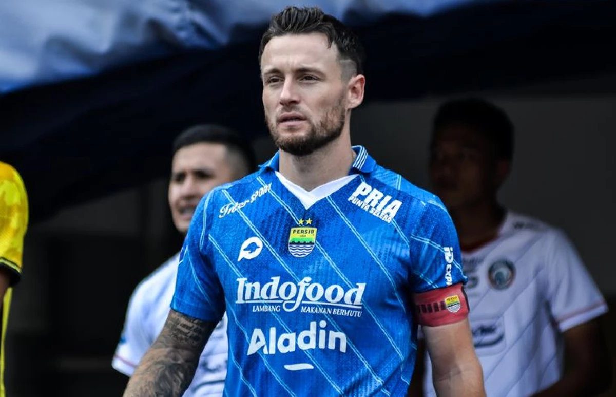 Gelandang Persib Bandung SUMBER (KOMPAS.com/Adil Nursalam)