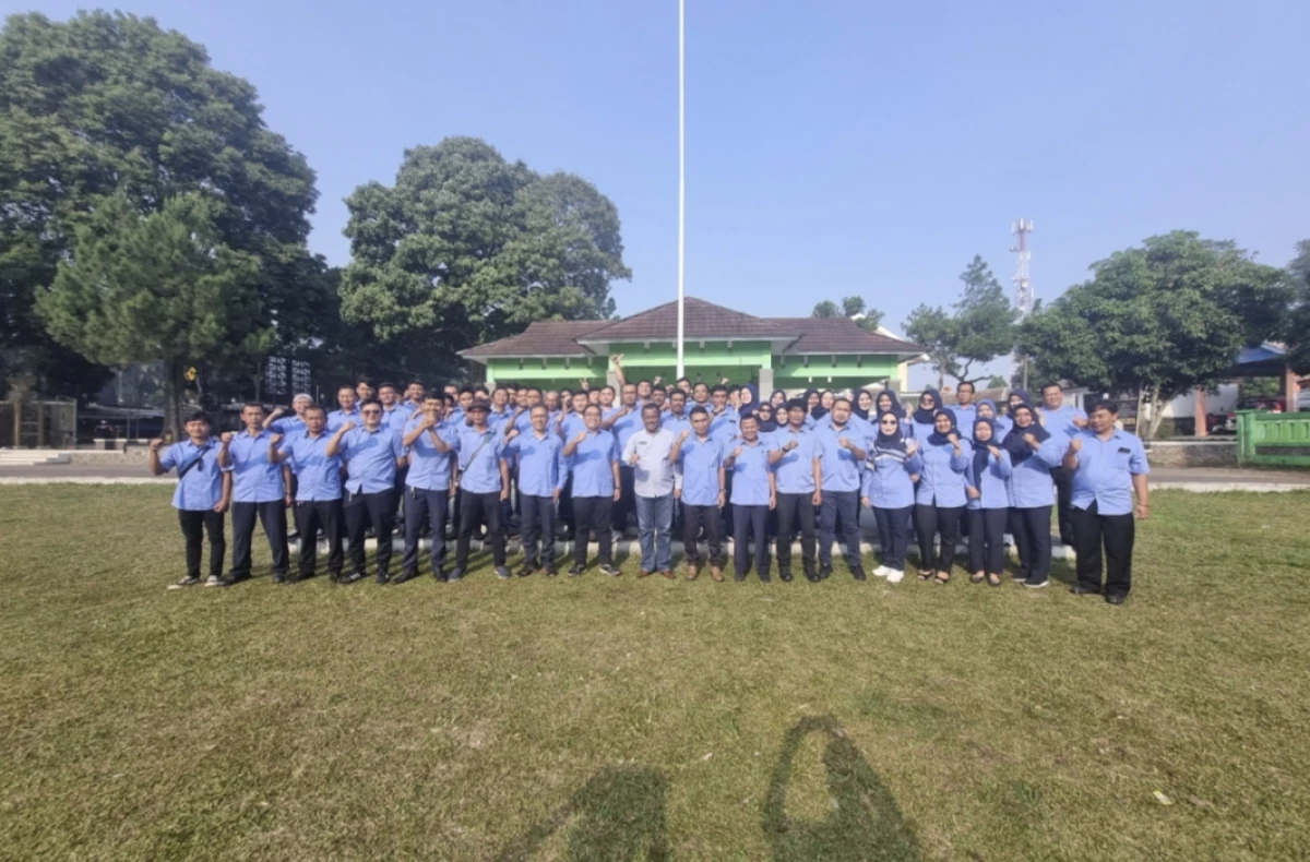 apel pegawai wilayah layanan Subang selatan di alun-alun Jalancagak, Selasa 23 Juli 2024.