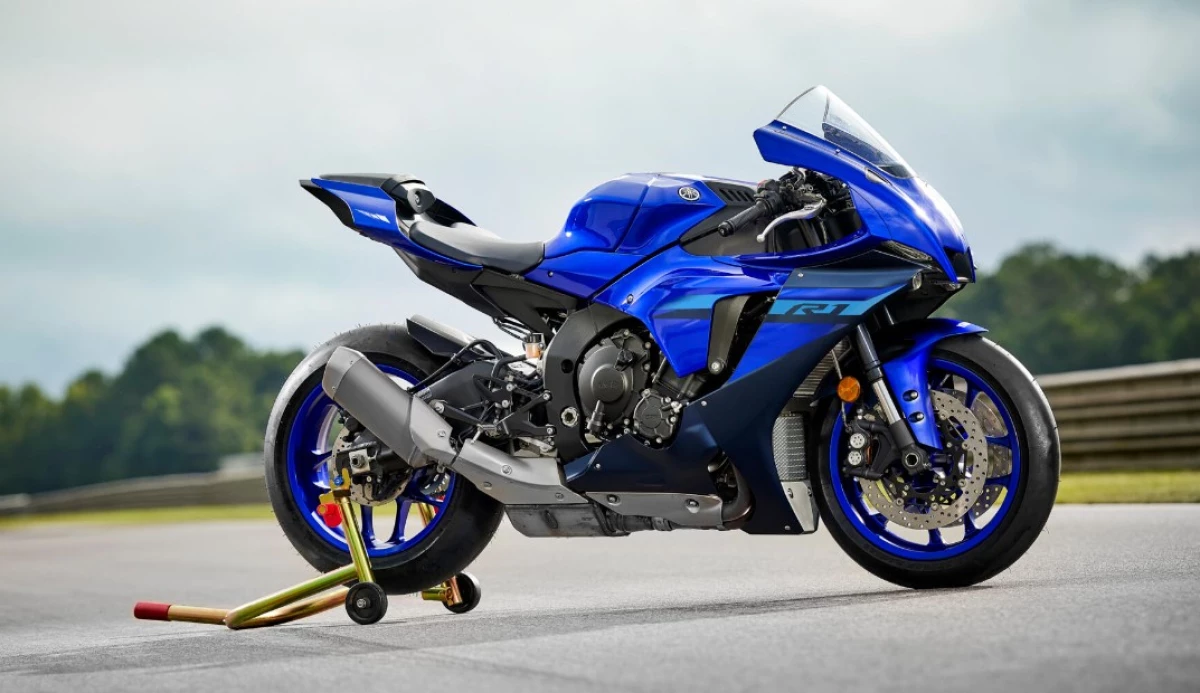 Harga Yamaha R1 2024 di Indonesia