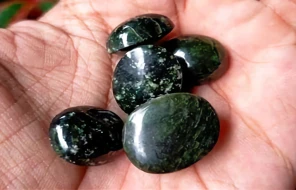 Keajaiban Energi Spiritual di Khodam Batu Black Jade